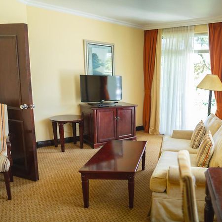 Lake Kivu Serena Hotel Жизени Екстериор снимка