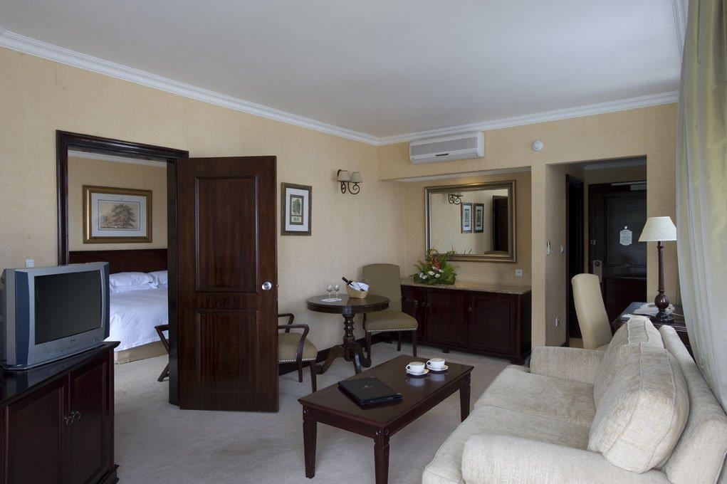 Lake Kivu Serena Hotel Жизени Стая снимка