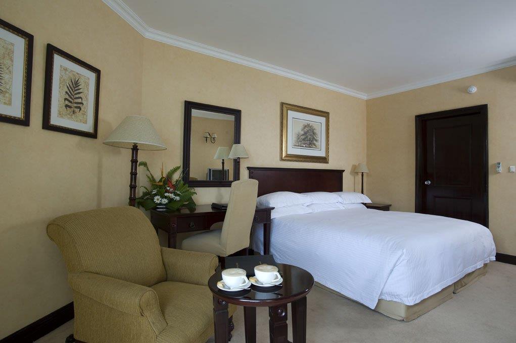 Lake Kivu Serena Hotel Жизени Стая снимка